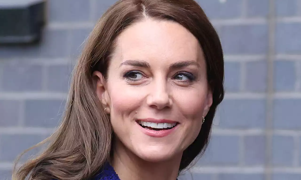 Kate Middleton looks like a supermodel in vintage Chanel