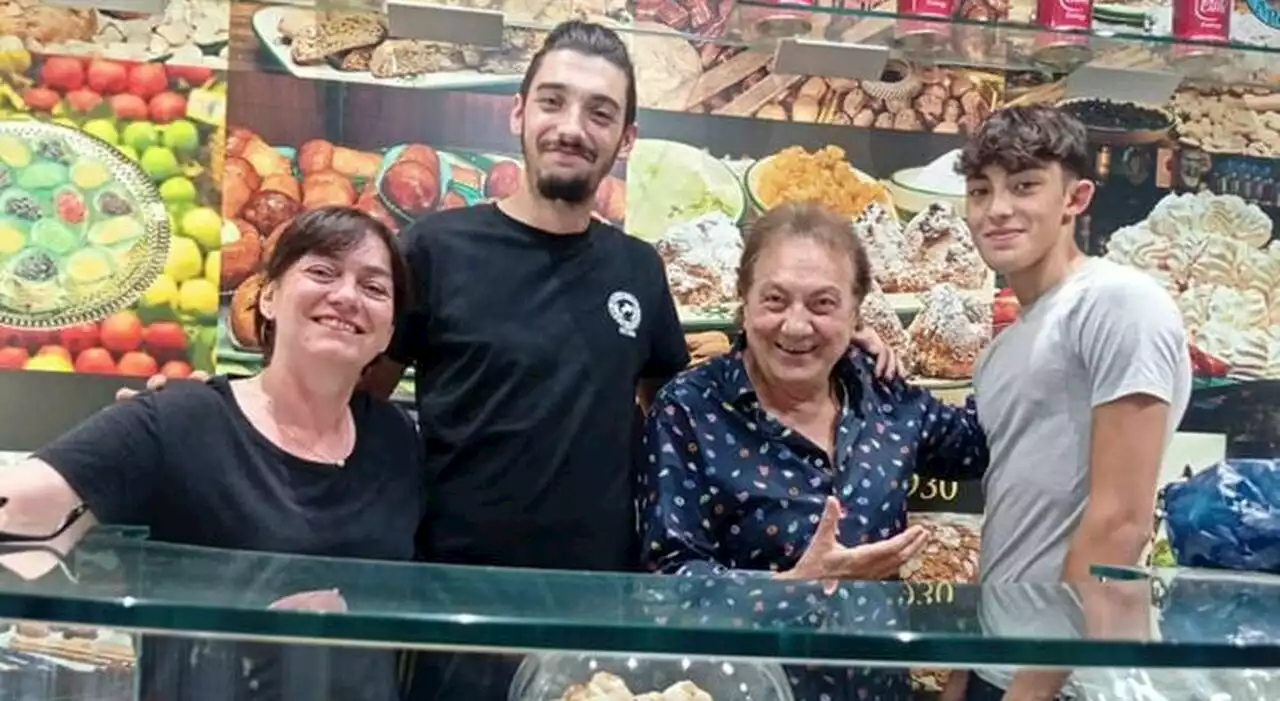 Bollette, chiude la pasticceria Banchelli dopo 92 anni di attività a Cortona: «Costi insostenibili» Jovanotti fra i clienti