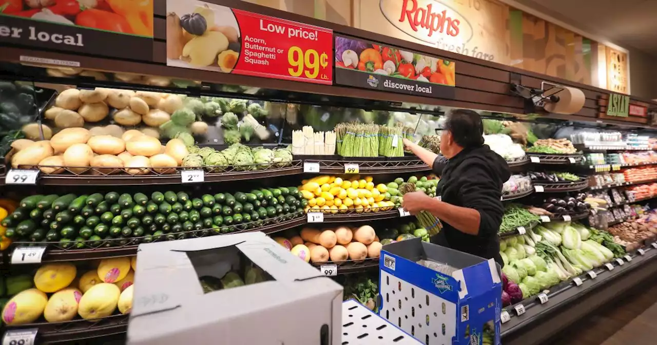 Ralphs supermarkets owner Kroger wants to merge with rival Albertsons to create a U.S. grocery giant