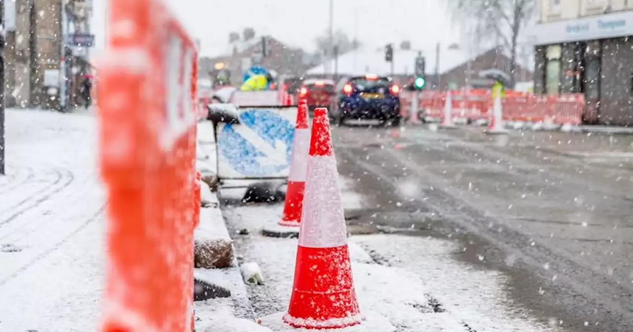 Snow expected to fall in UK as temperatures set to plummet in days