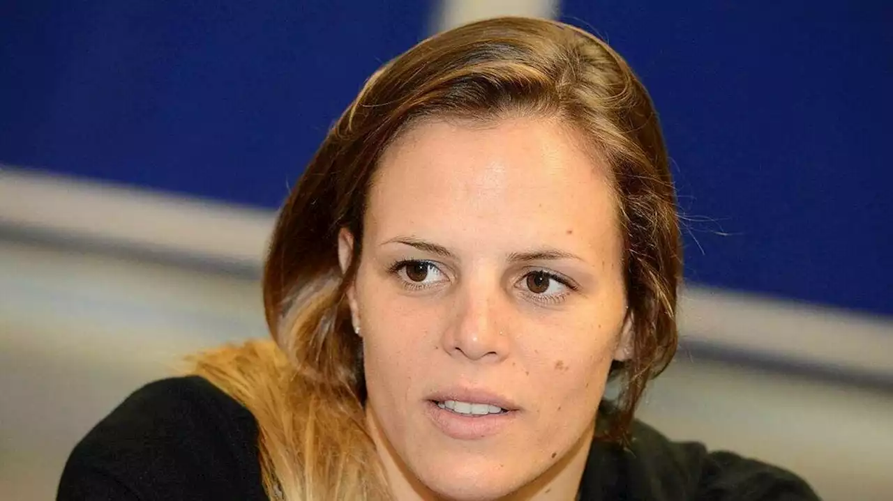 « J’étais fatiguée, énervée » : Laure Manaudou raconte sa dépression après son troisième enfant