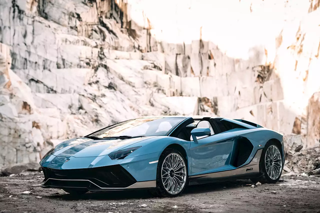 Last-ever Aventador Ultimae pays homage to Miura