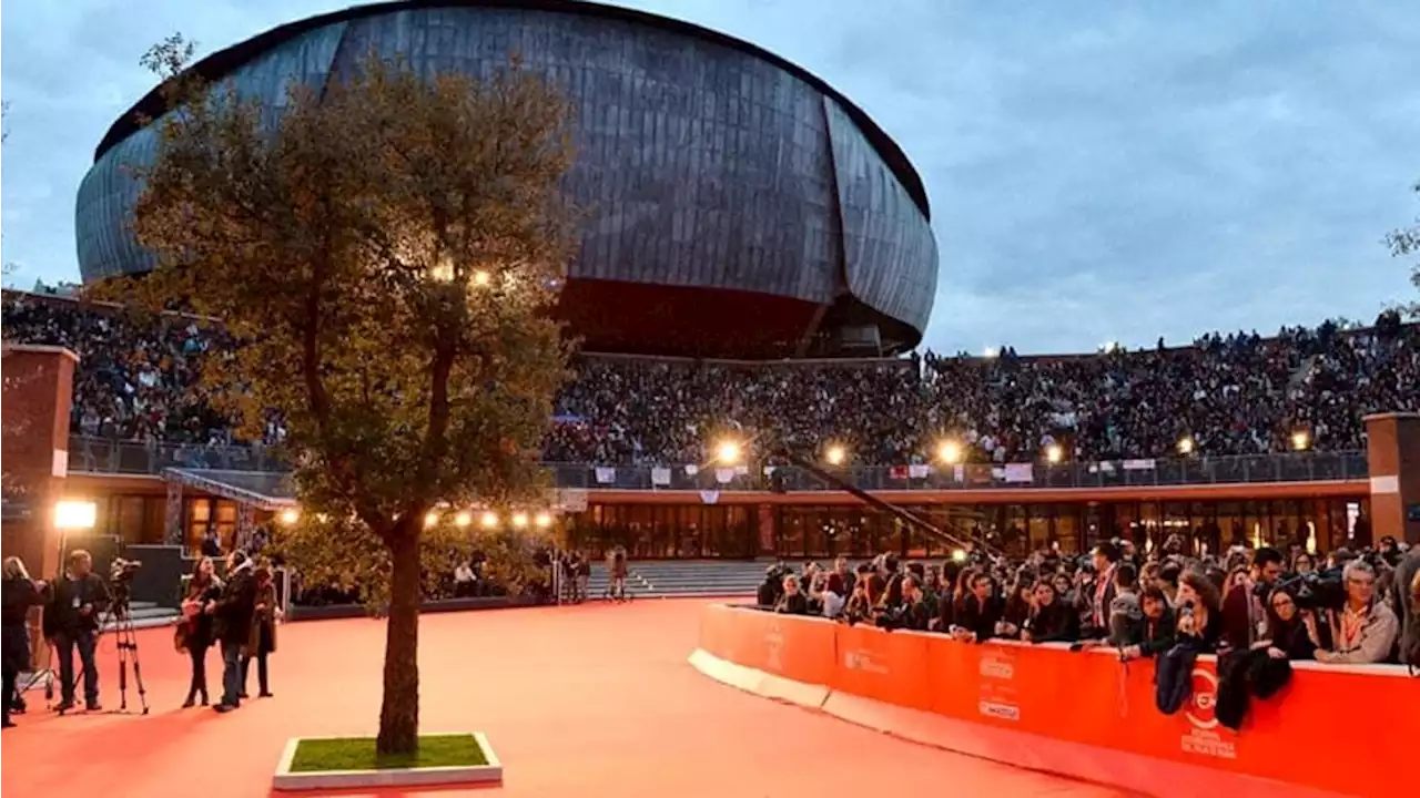 Festa del Cinema al via, è il giorno di James Ivory. Da Favino a Mengoni, ecco chi sfilerà sul red carpet