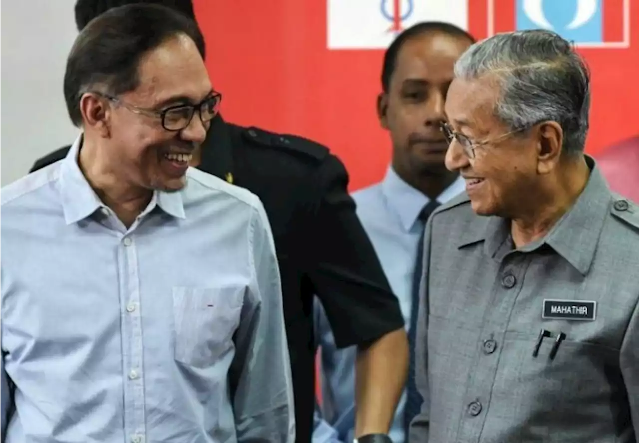 Anwar Is Ok To Join Forces With Mahathir And Muhyiddin In Next GE | TRP