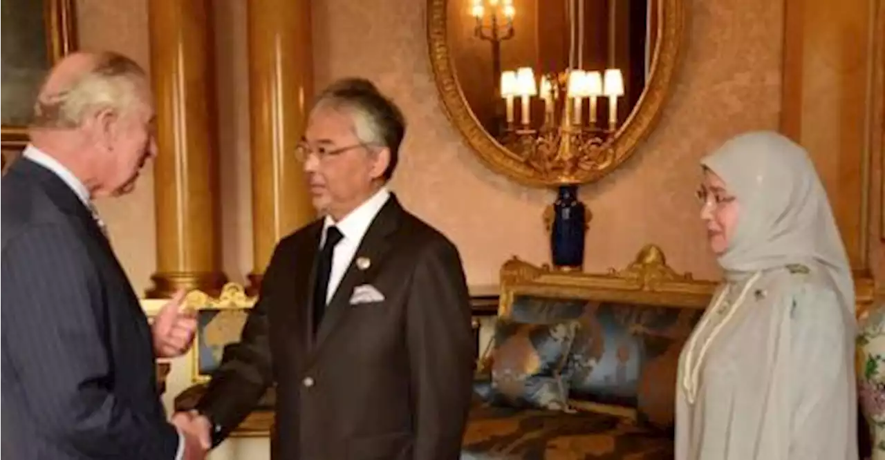 Agong, Raja Permaisuri pay courtesy call on King Charles III