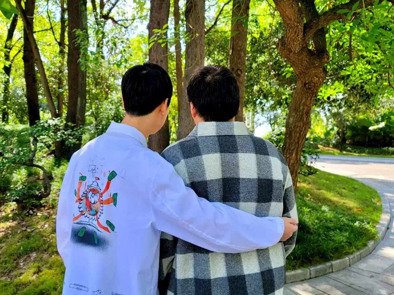 Banned from marrying in China, gay couples turn to Utah’s Zoom weddings