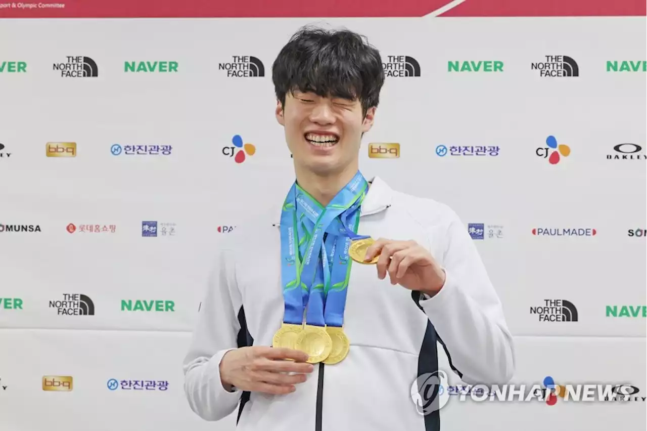 [전국체전] '2년 연속 MVP' 황선우 '3년 연속 수상 도전하겠습니다'(종합) | 연합뉴스