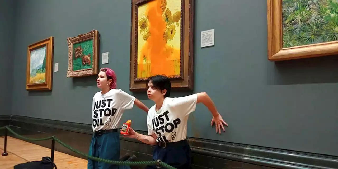 Climate protesters throw tomato soup on Van Gogh’s ‘Sunflowers’ painting