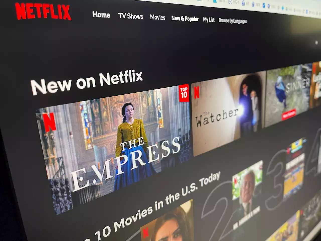 Kehrtwende eingeleitet: Netflix ab November mit Werbung