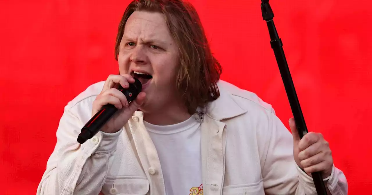 Lewis Capaldi quips after fan says band-mate said 'f*** off' during performance