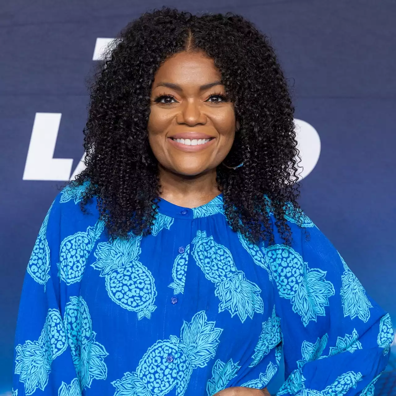 How Yvette Nicole Brown’s Big Shot Co-Stars Give Her Hope For the Future - E! Online