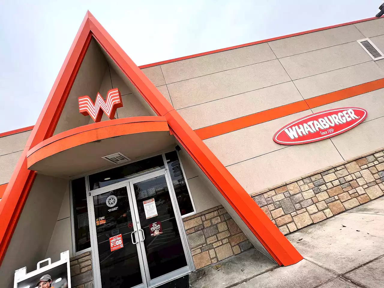 Fort Hood soldier sues Whataburger over coffee spill that allegedly caused him 2nd-degree burns