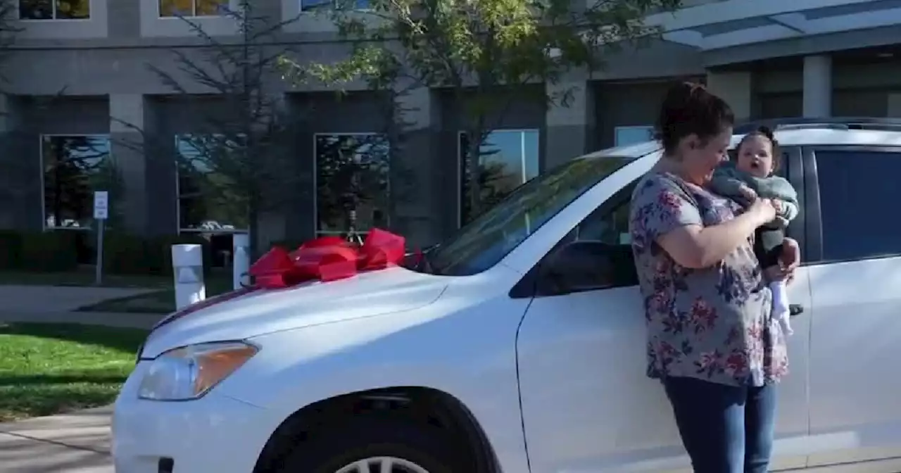 Community comes together to donate car to Riverdale single mother in need