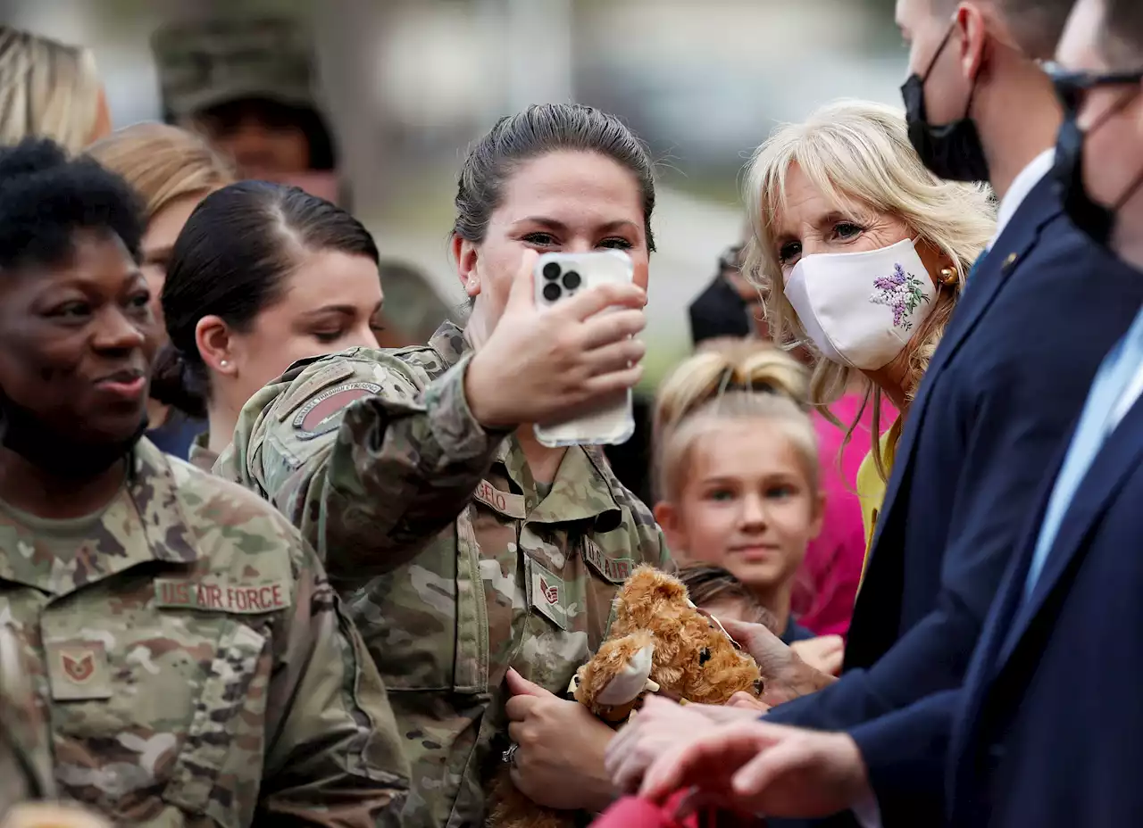 Military health care program to drop nearly 15,000 pharmacies from network