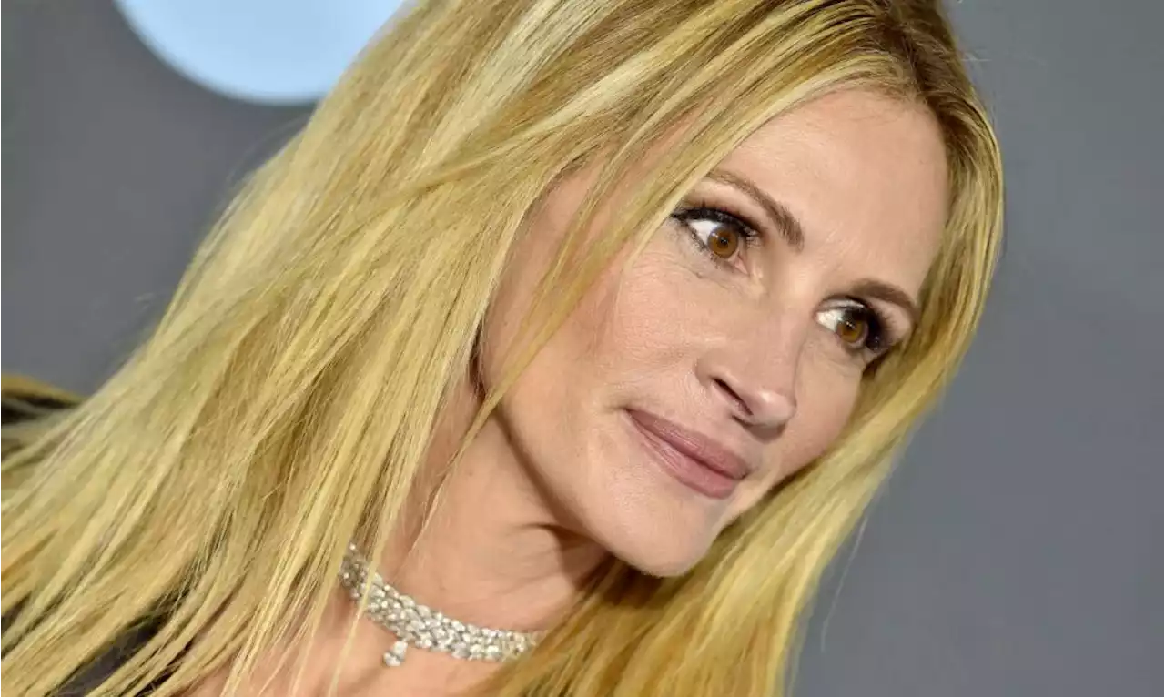 Julia Roberts leaves fans in a frenzy with hair transformation