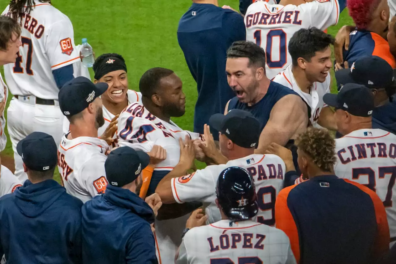 Tale of the Tape, Walk Off Home Run Category: Yordan 2022 vs. Altuve 2019