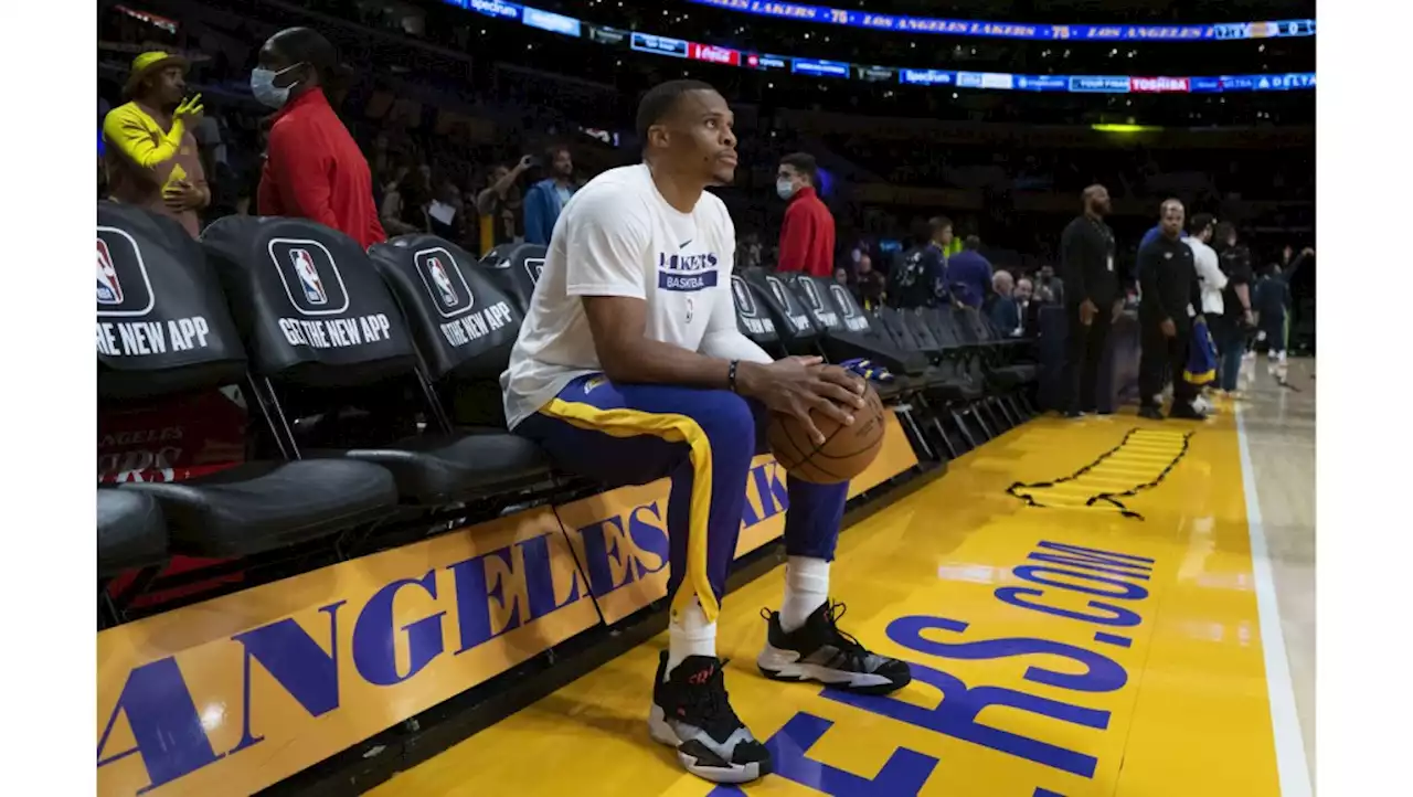 Lakers’ Russell Westbrook tries to shrug off noise amid viral video