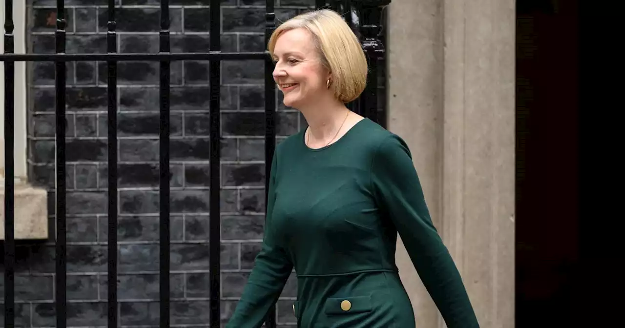 Liz Truss to hold press conference today amid crisis talks with Kwasi Kwarteng