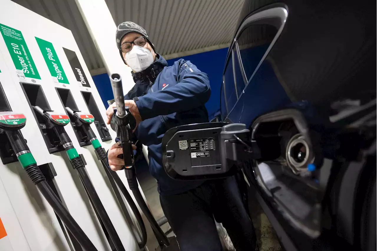 Autofahrer im Norden zahlen beim Tanken am meisten