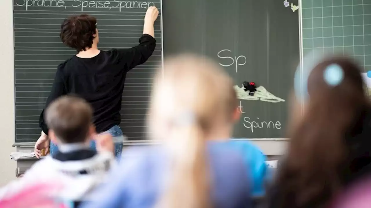 Bei der Lehrer-Verbeamtung drohen noch einige Hürden