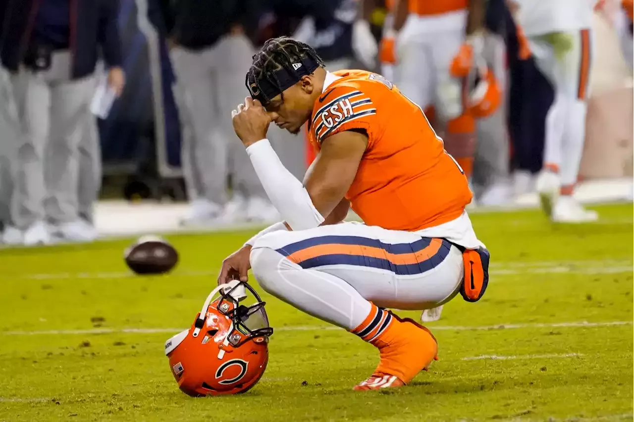 Justin Fields 'tired' of Bears being 'almost there' after another loss