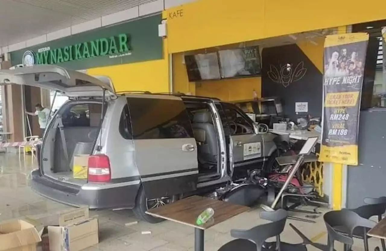 QuickCheck: Did a car crash into a hypermarket in Ipoh?