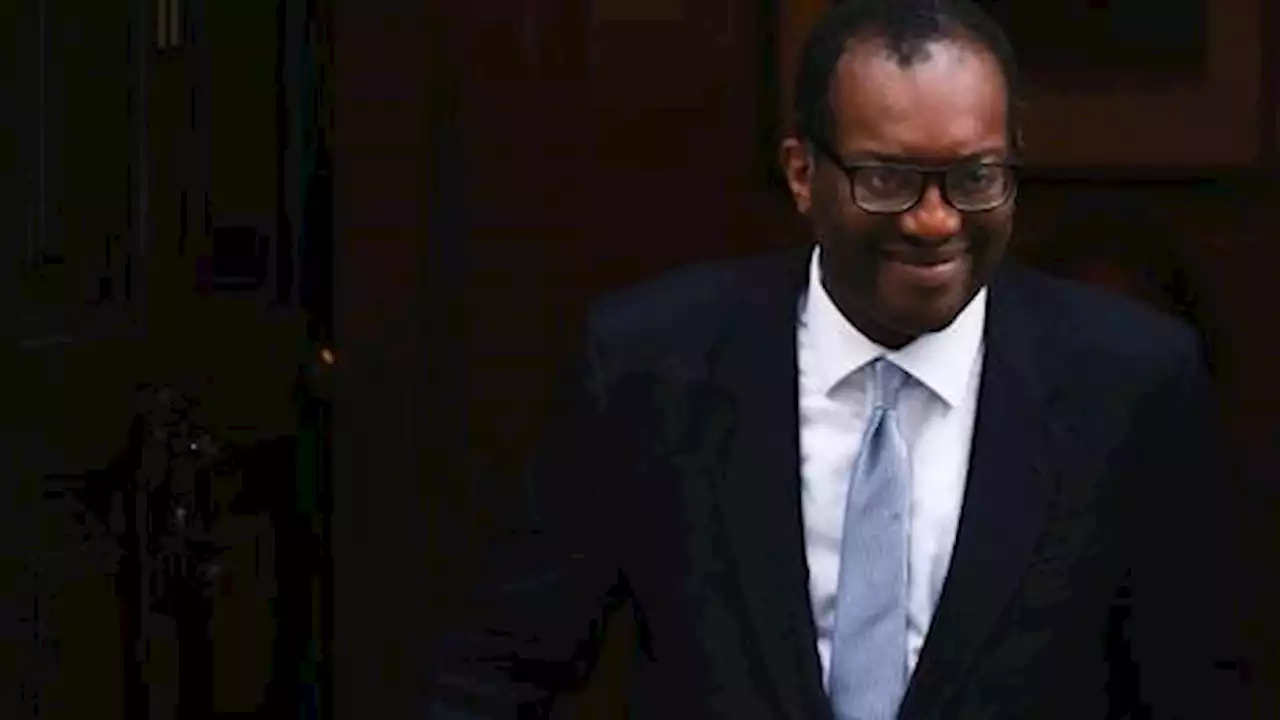 UK PM Truss sacks finance minister Kwarteng, Hunt replaces him