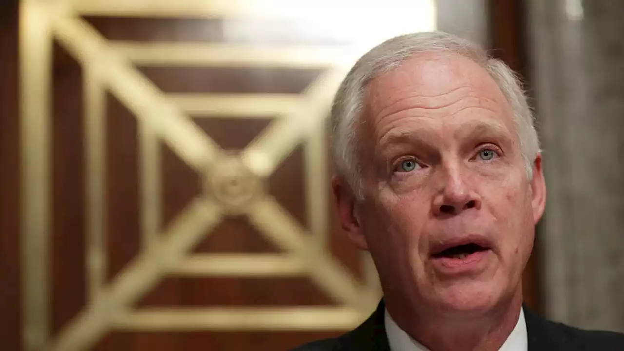 Audience Booed and Laughed at Ron Johnson in Final Debate With Dem Challenger