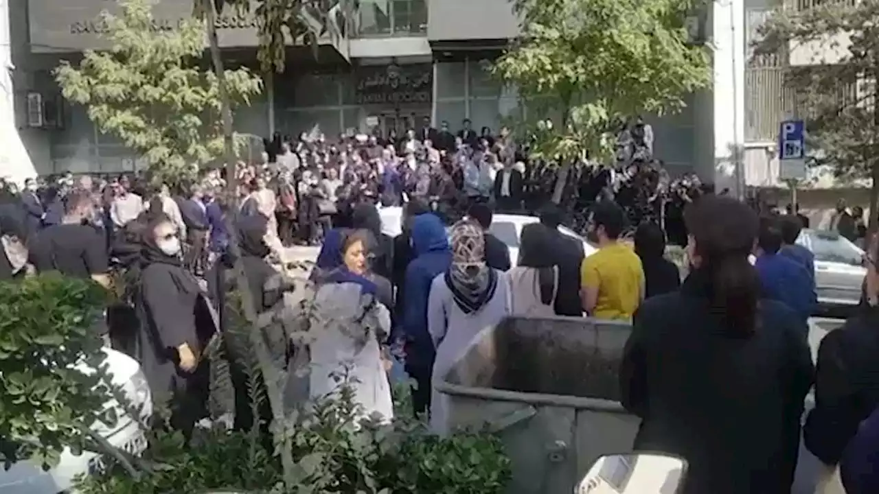 Iran's Women- and Youth-Led Protests Continue to Grow Amid Brutal Crackdown