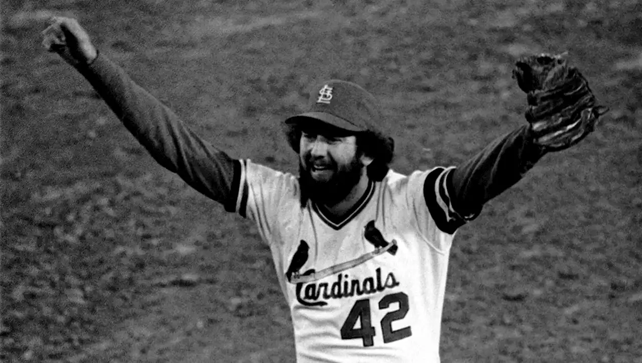 Bruce Sutter, Hall of Famer and Cy Young winner, dies at 69