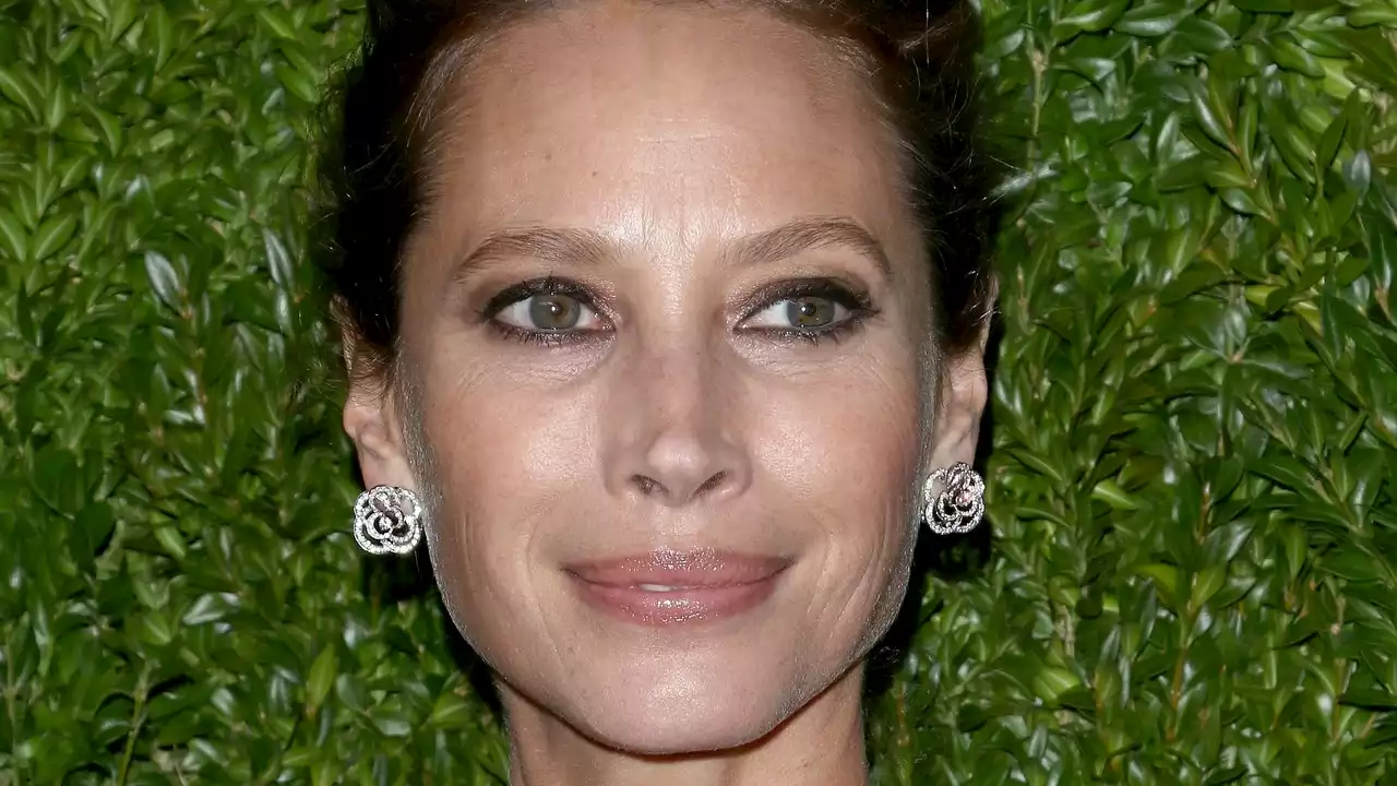 Christy Turlington Proves The Timeless Power Of A Bold Red Lip