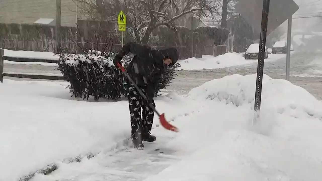 NYC Sanitation Department hiring emergency snow laborers for winter season