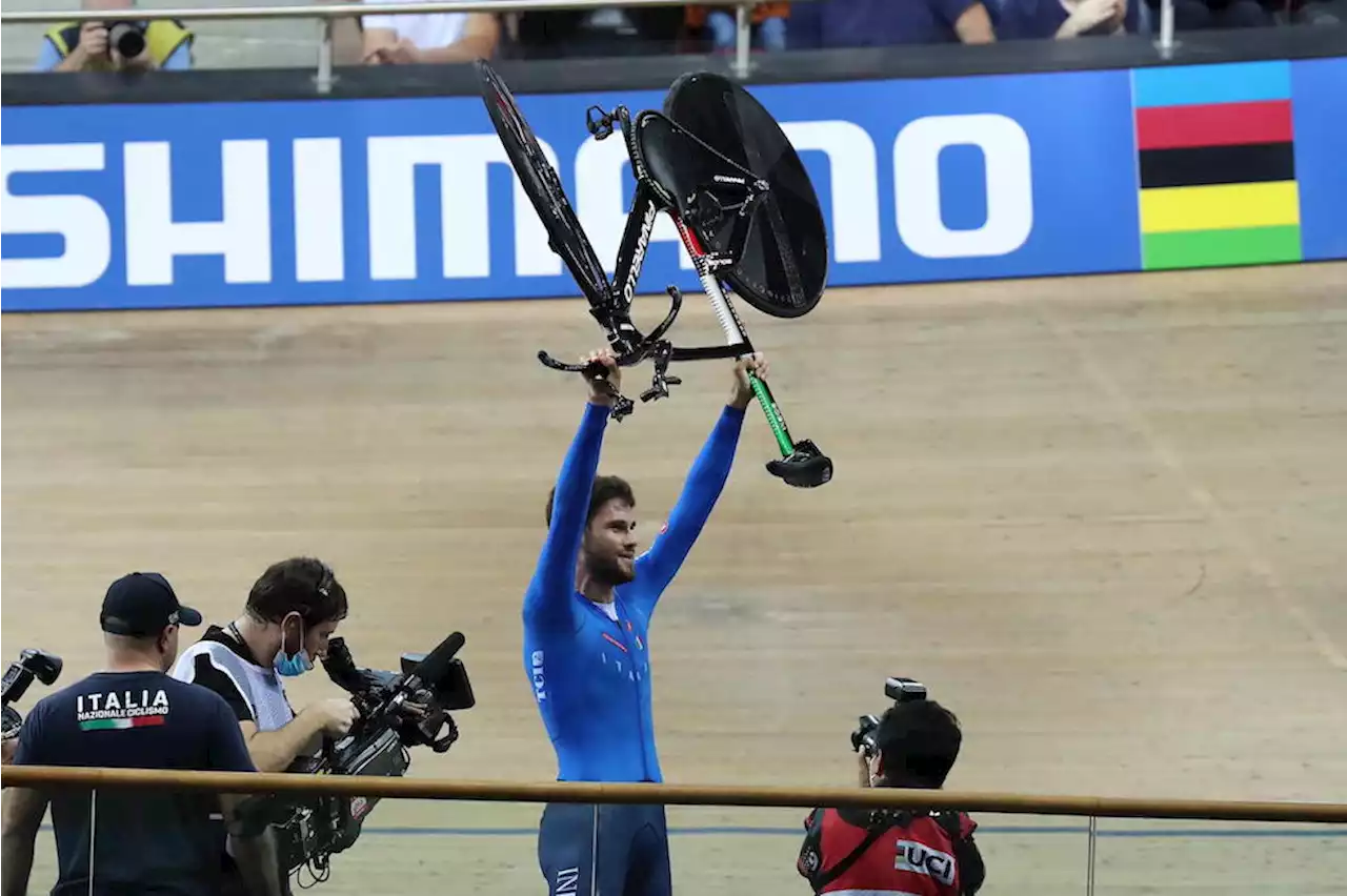 Filippo Ganna ha vinto l'oro nell'inseguimento individuale ai Mondiali di ciclismo su pista, facendo un altro record - Il Post