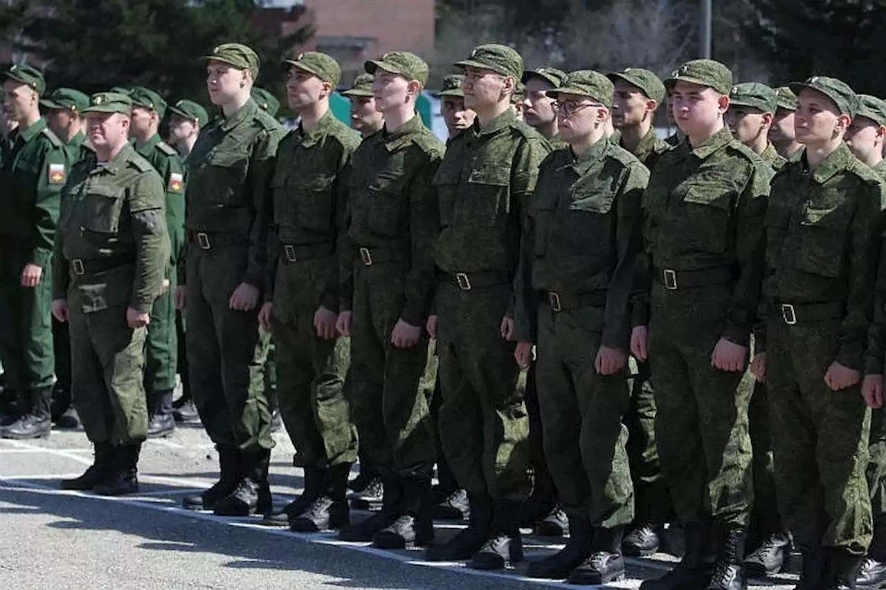 Хинштейн заявил, что Росгвардия усилит охрану военкоматов из-за участившихся нападений