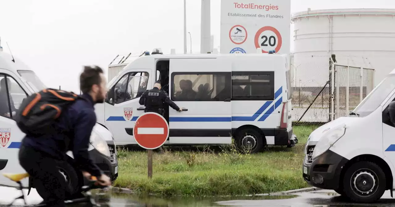 Au dépôt TotalEnergie des Flandres, «ça fait drôle d’avoir des policiers qui viennent chez vous»