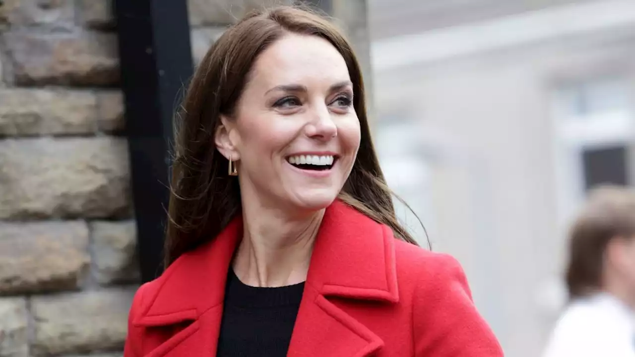 Kate Middleton “Guides the Family” and Acts as a Modern Matriarch, Former Royal Private Secretary Says