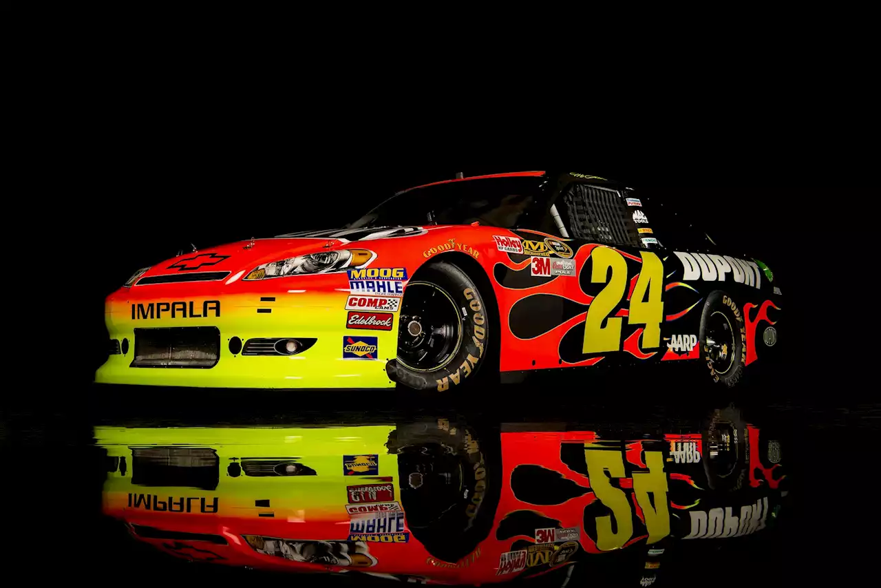 Jeff Gordon-driven 2011 NASCAR race car for sale, race ready