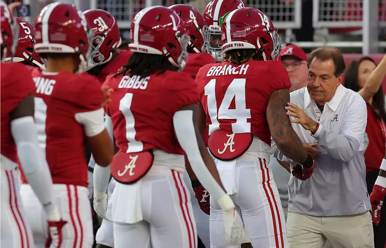 Alabama vs. Tennessee predictions: Bryce Young’s status key for massive college football showdown