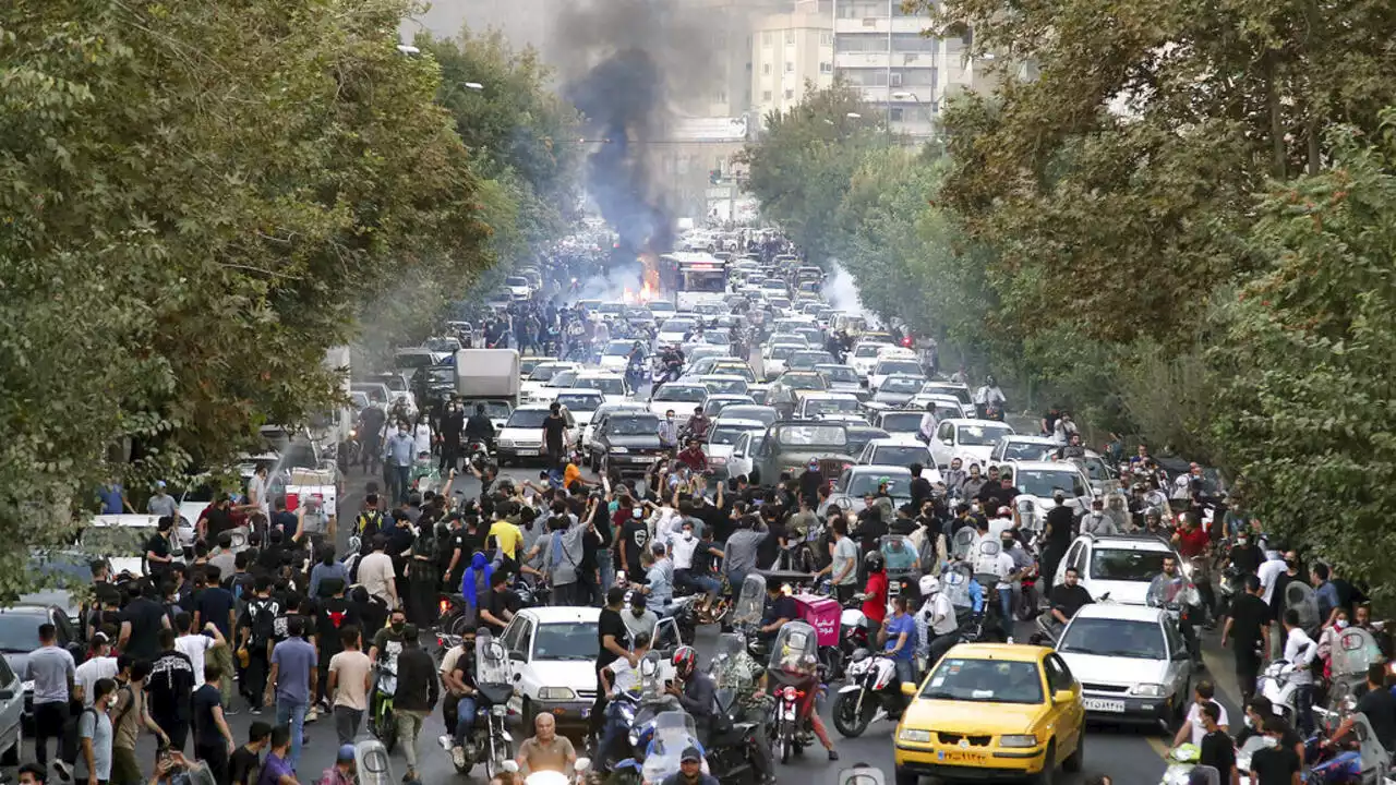 Iran: de nouvelles manifestations contre le pouvoir malgré la répression