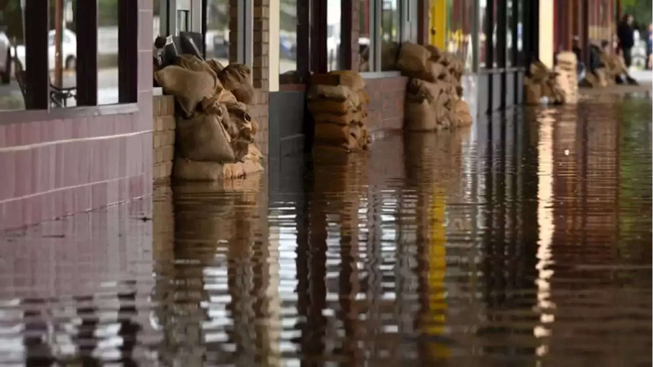 Victorias Flood Emergency Waters Rising Emergency Evacuation Warnings In Place As The Adf