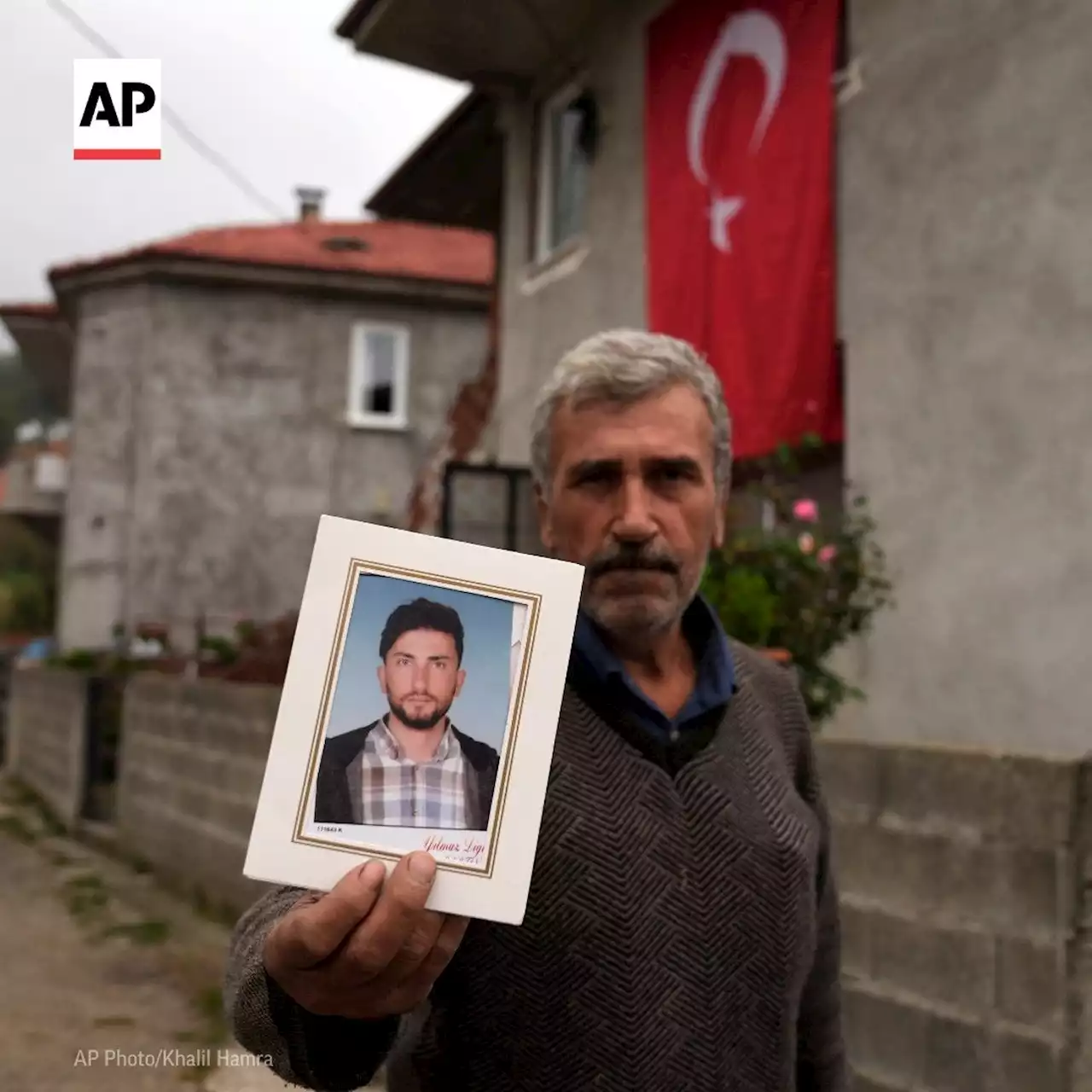 Family mourns miner's death in Turkey, demanding punishment