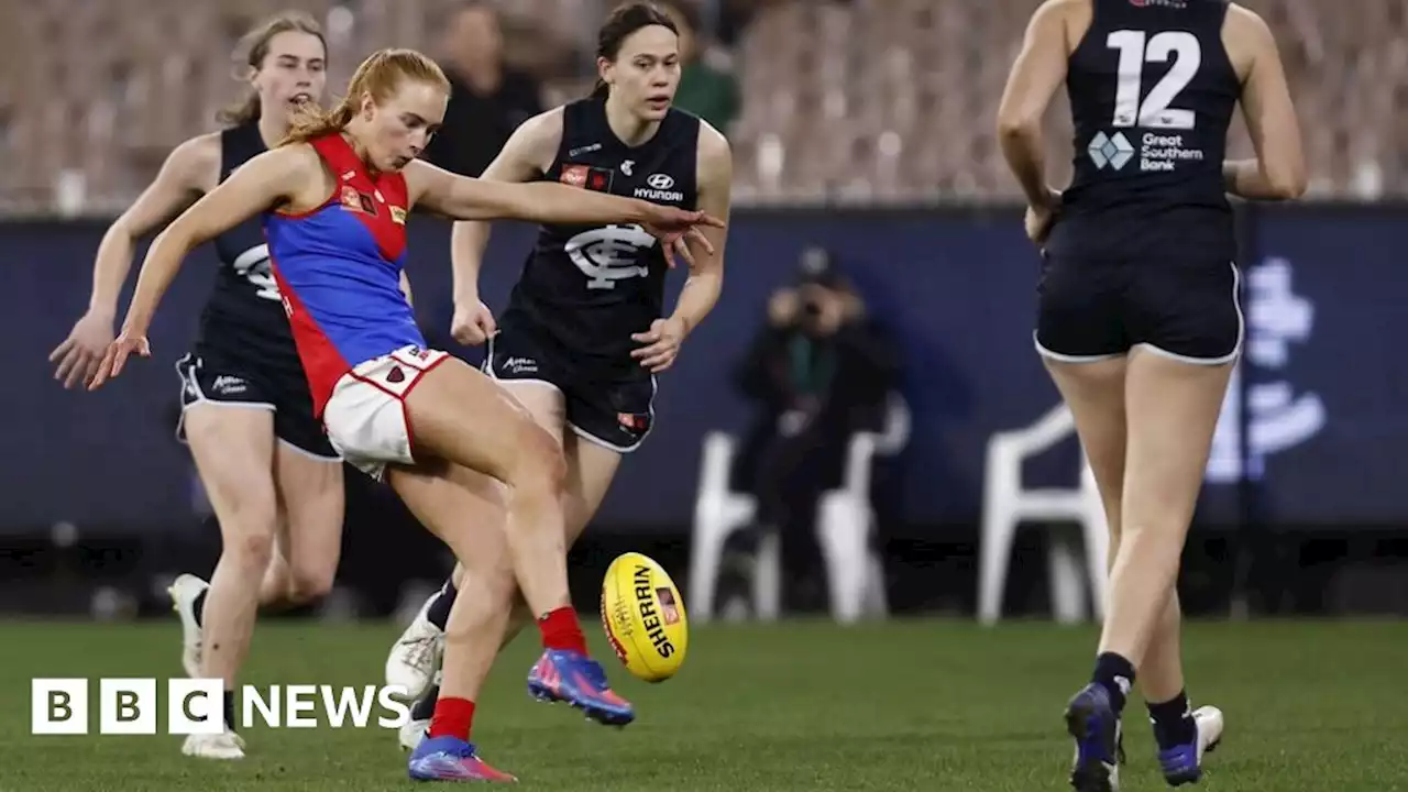 From GAA to AFL: The women kicking their way to Australia