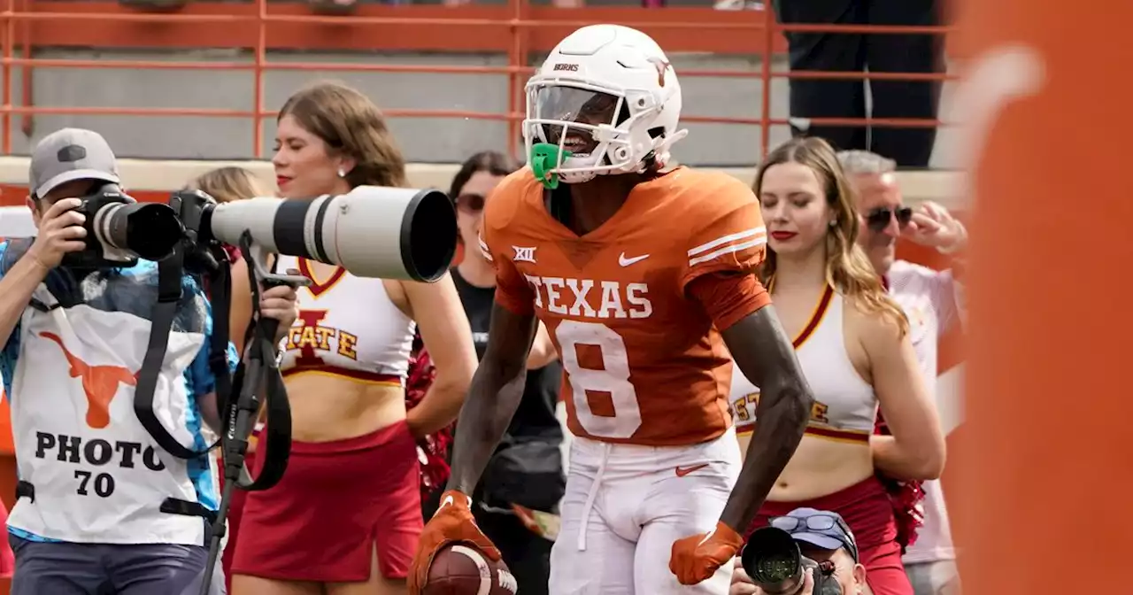 National reaction to Texas’ win over Iowa State: Bijan Robinson, Xavier Worthy impress