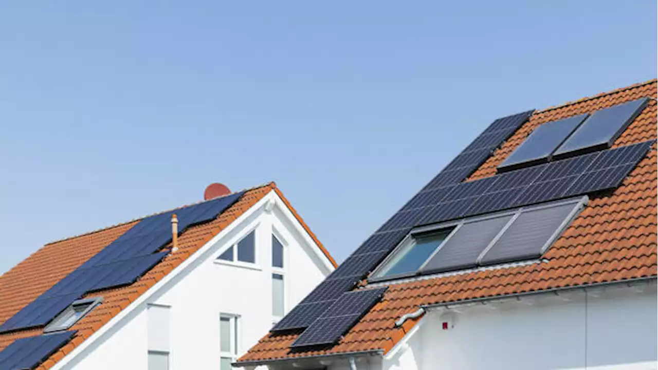 Erneuerbare Energien: Solarstrom vom eigenen Hausdach verkaufen – nur wie?