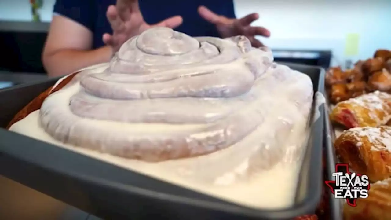 Texas Eats: State Fair, Eight-Foot Pizza, & 10-Pound Cinnamon Roll