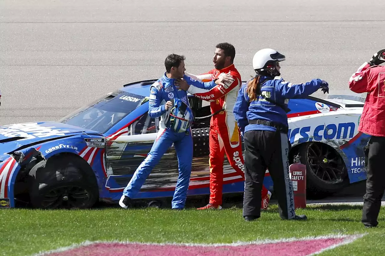 Altercation between Wallace and Larson after Vegas wreck