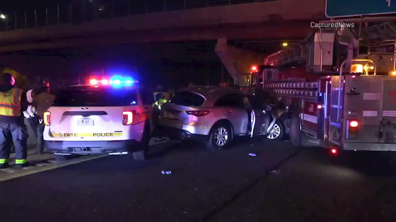 6 Injured, Including Chicago Firefighter, in Series of Crashes on Eisenhower Expressway