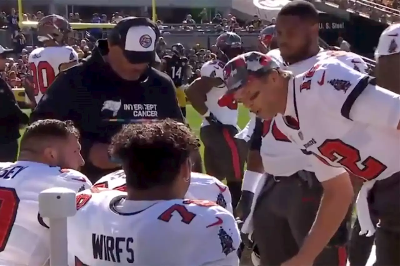 Tom Brady tears into Buccaneers teammates in fiery sideline rant