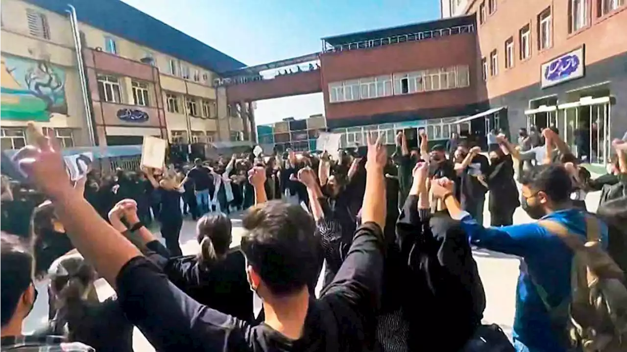 Las estudiantes iraníes lideran las protestas, pese a la sangrienta represión del régimen