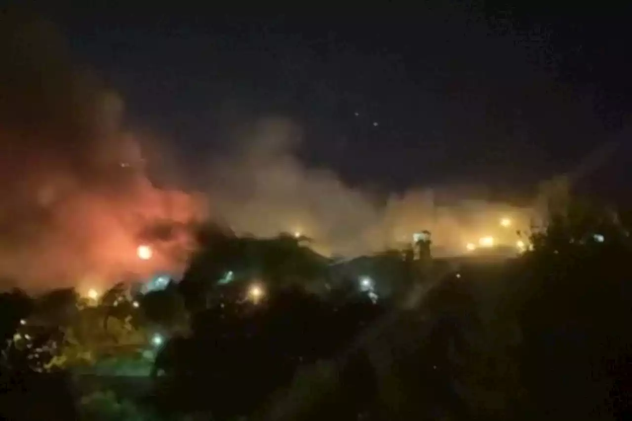 Protes Kematian Mahsa Amini Menggema, Api Berkobar di Penjara Evin Iran - Pikiran-Rakyat.com